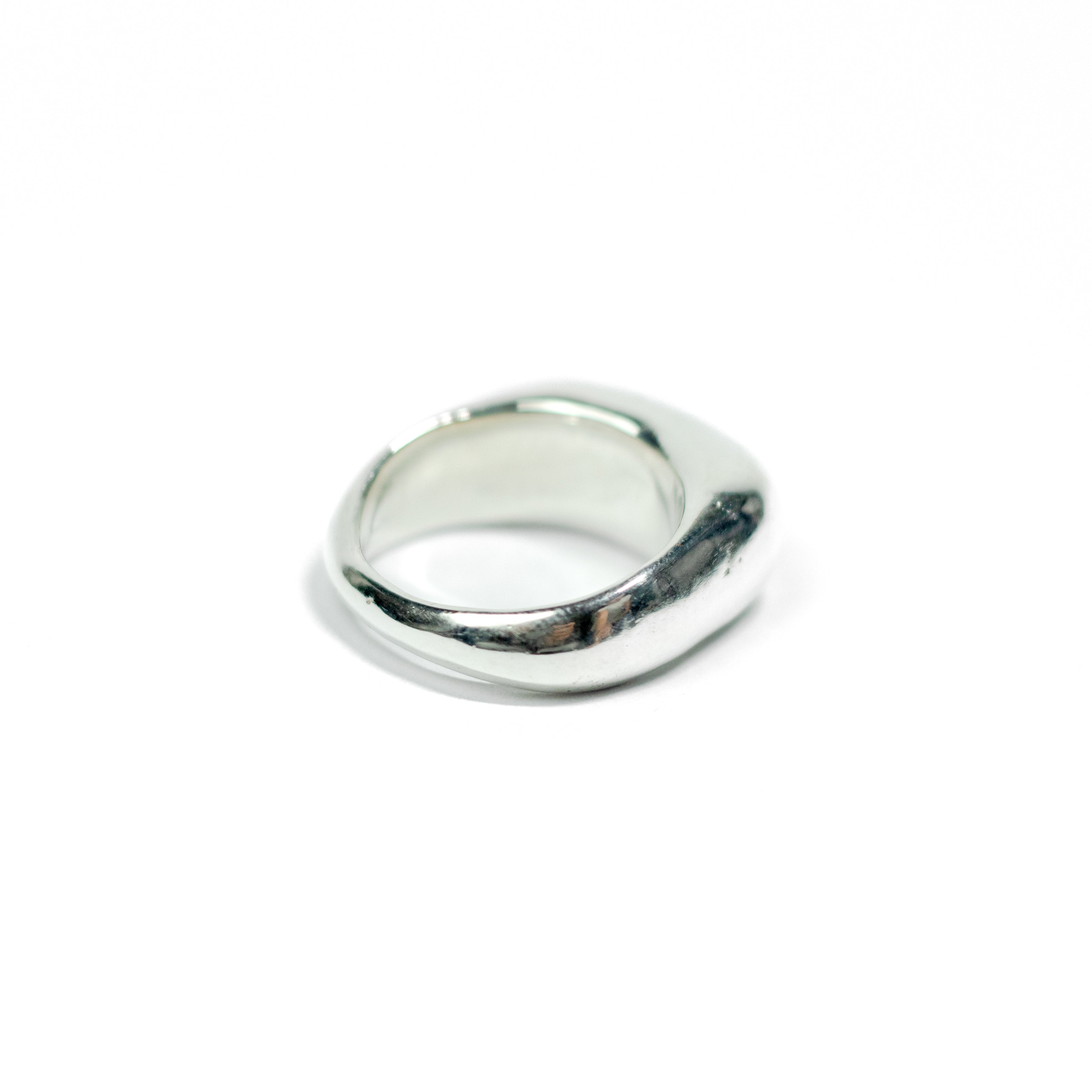 Oblong Ring