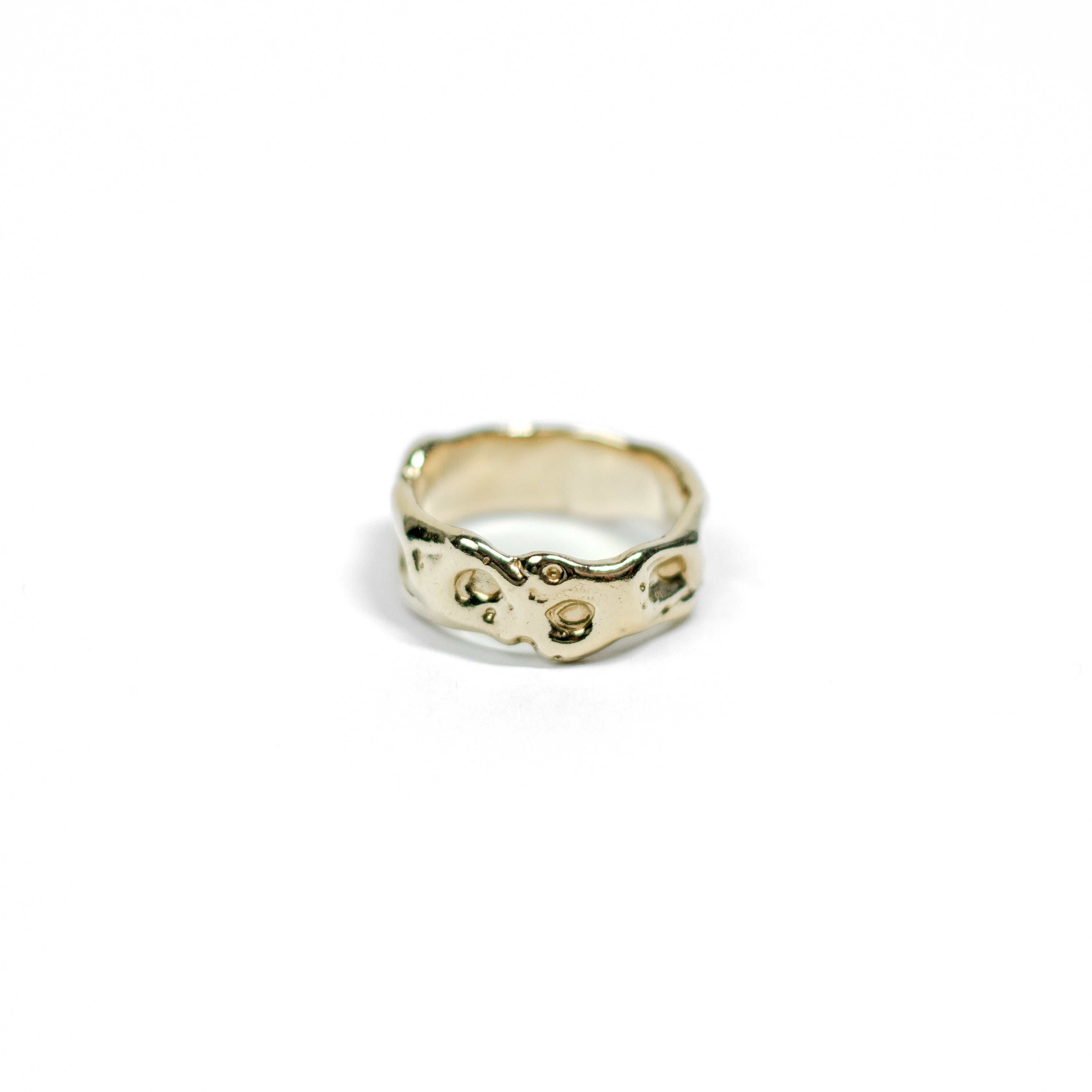 Waterhole ring - 9ct gold